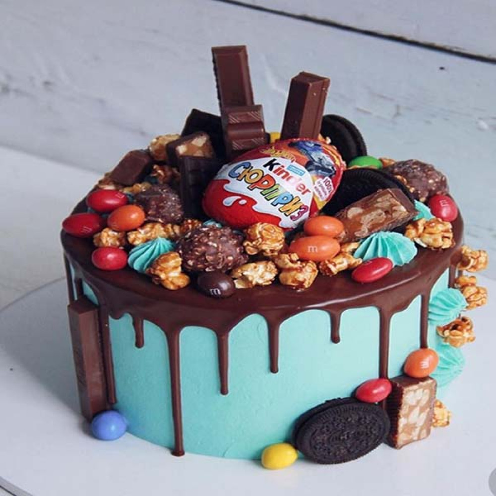 Candies N Choco Feast Cake