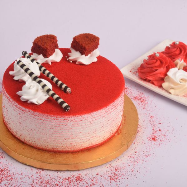Red Velvet Cake Eggless