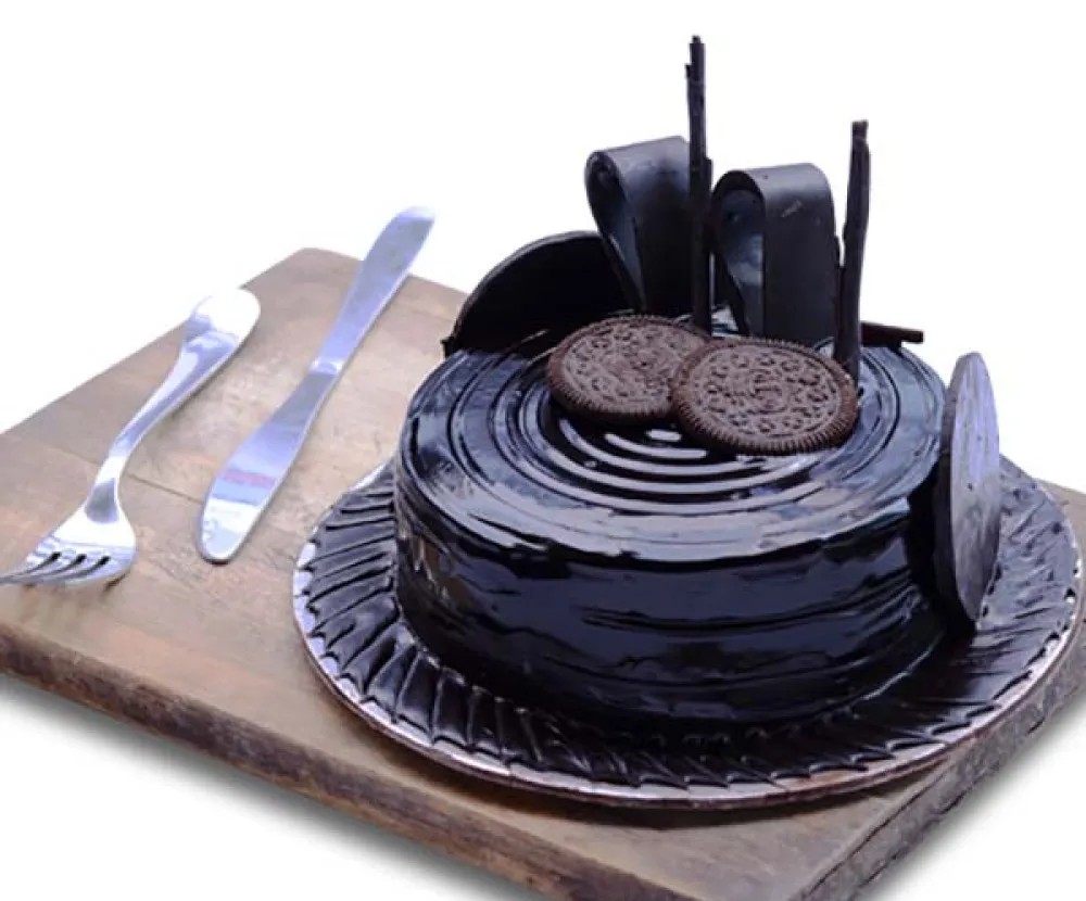 Oreo Dark Chocolate Cake