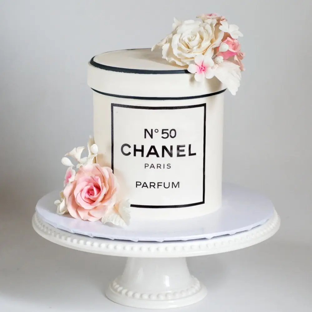 Chanel Delight Cake