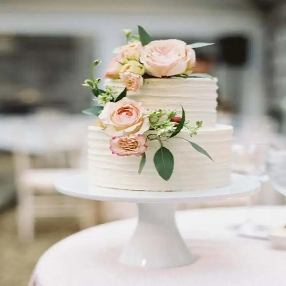 Falling Beauty Cake