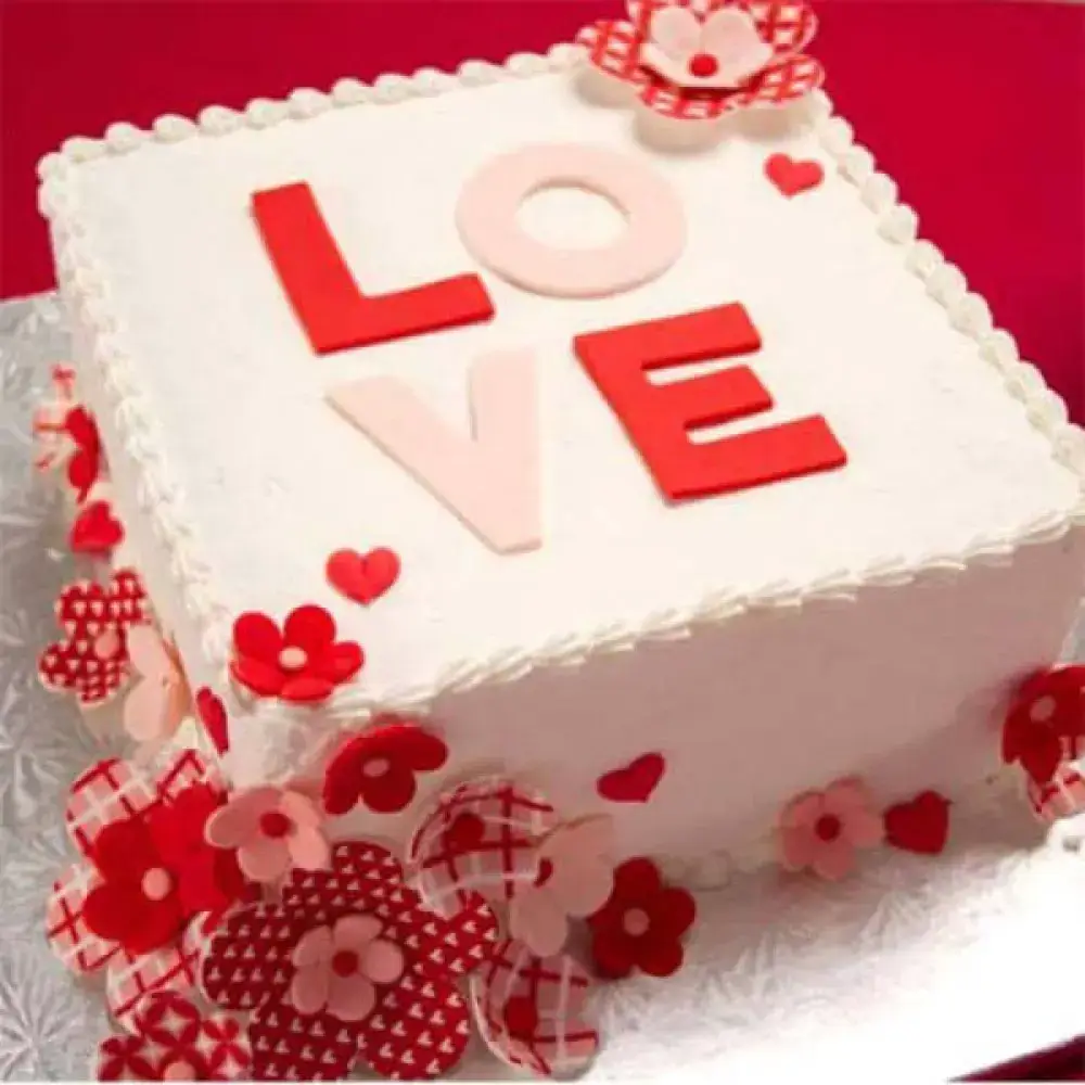 Love In A Gift Box Cake