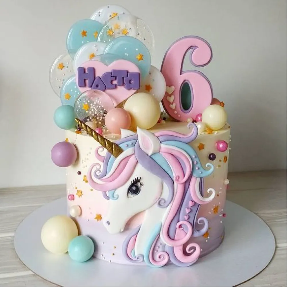 Magical Horn Cake