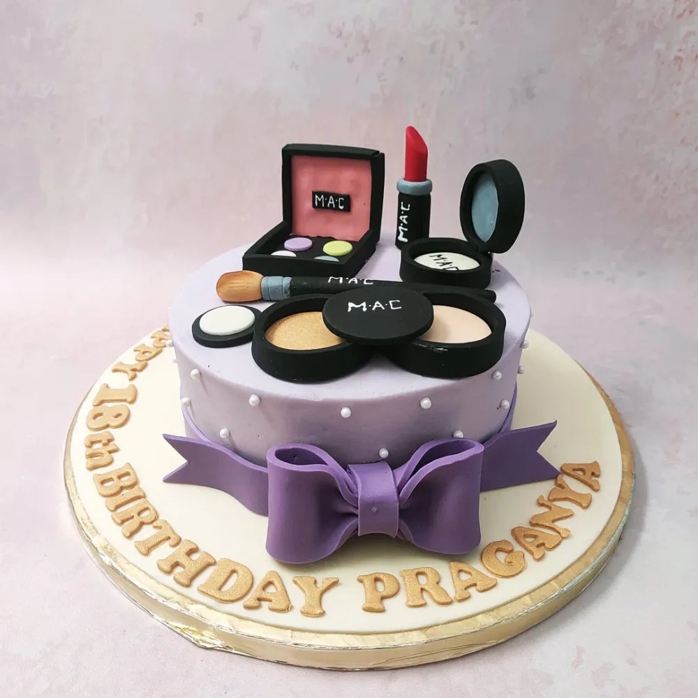 Mac Makeup Kit Cake